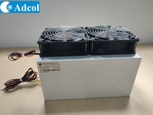 Bộ làm mát nhiệt điện 400W 24VDC từ không khí sang chất lỏng cho laser công nghiệp và laser y tế